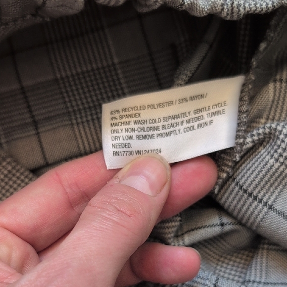 Merona Women's Plaid Gray Dress Pants - Picture 4 of 7